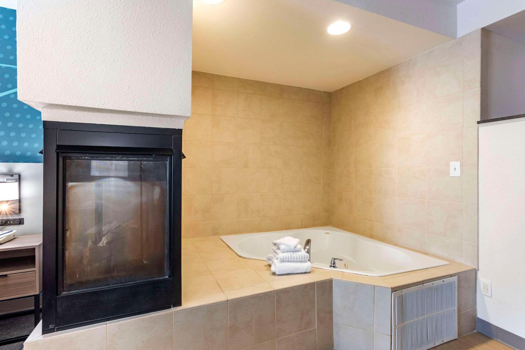 Comfort Suites Ocean City West West Ocean City Екстериор снимка
