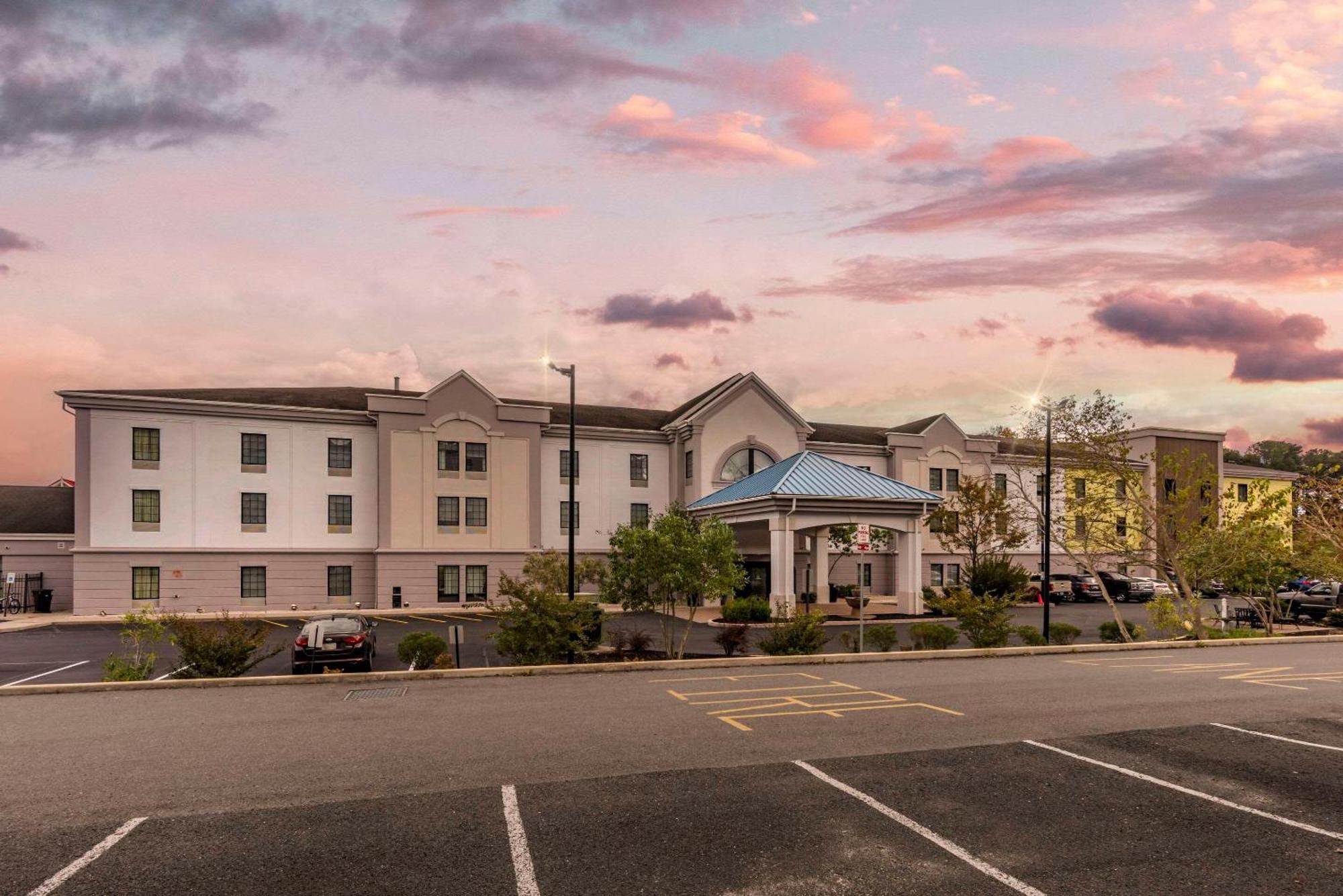 Comfort Suites Ocean City West West Ocean City Екстериор снимка
